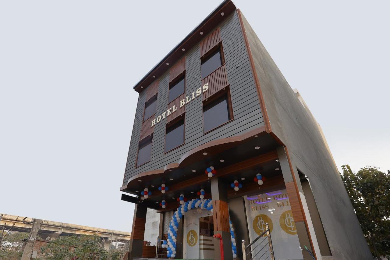 Hotel Bliss Zirakpur Extérieur photo
