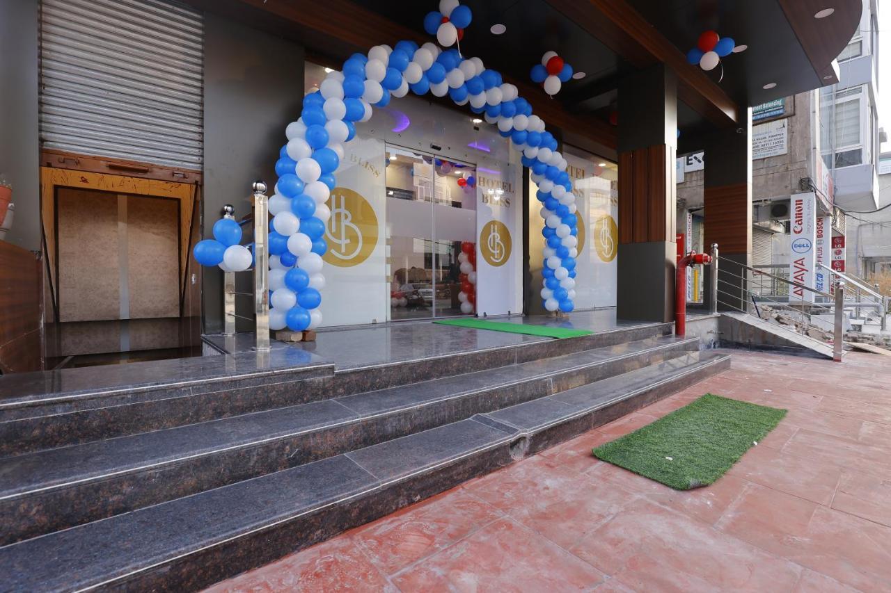 Hotel Bliss Zirakpur Extérieur photo